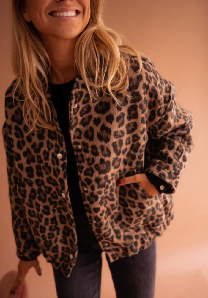 Quenla™ | Auffällige Leopardenjacke